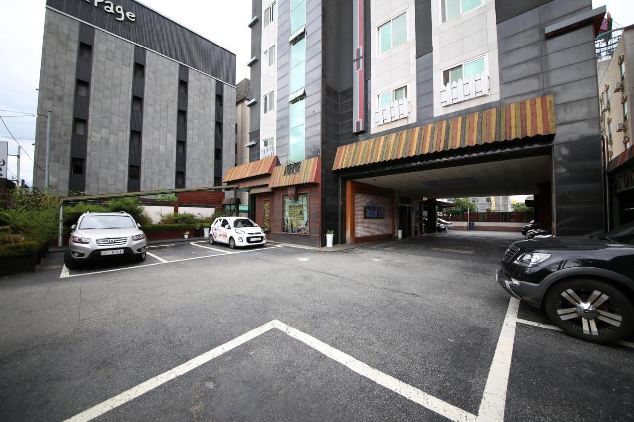 Dubai Hotel Daejeon Exterior foto